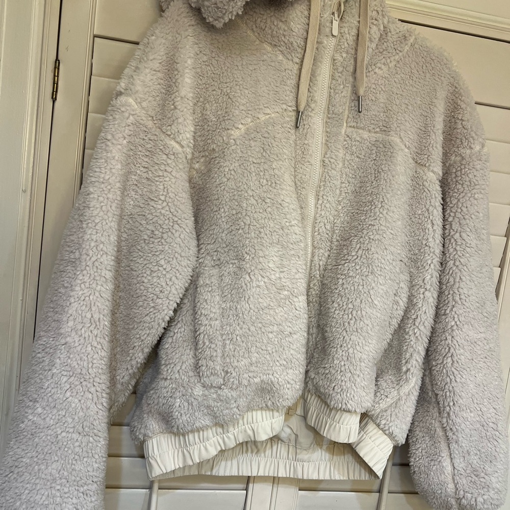 Lululemon Ladies Fleece Hooded Jacket